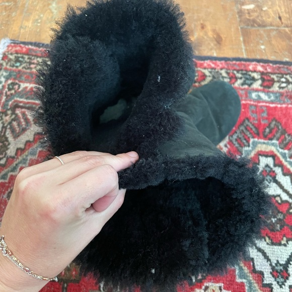 Tall black ugg Bailey button boots - Picture 3 of 6